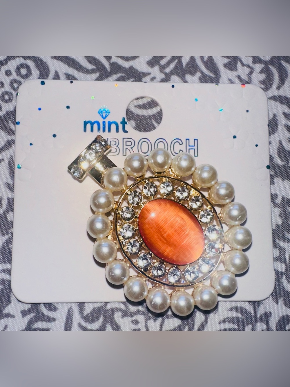 Mint Pearl and Gemstone Brooch with Rhinestones